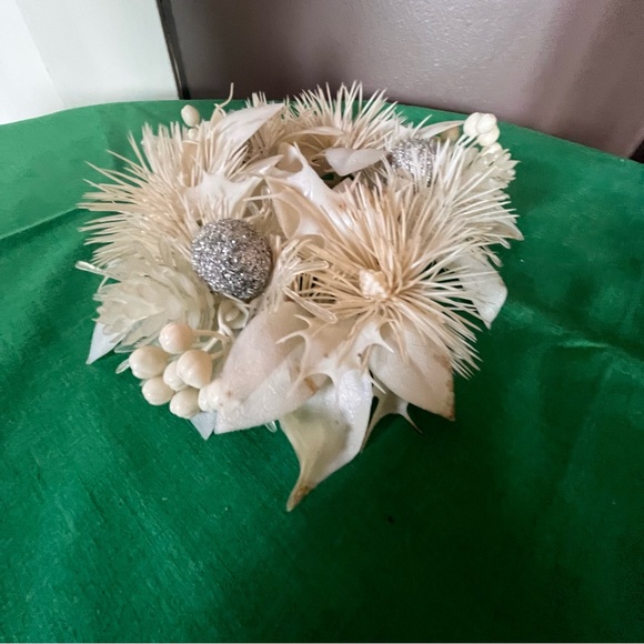 Vintage 1950’s Wreath white with silver glitter balls Kitschy Christmas - Picture 5 of 9